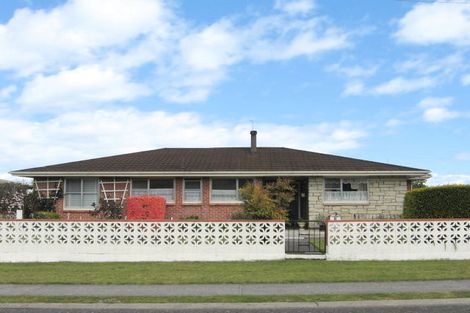 Photo of property in 7 Gillies Avenue, Taupo, 3330