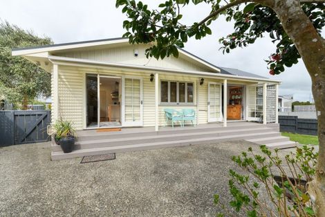 Photo of property in 42 Long Melford Road, Awapuni, Palmerston North, 4412