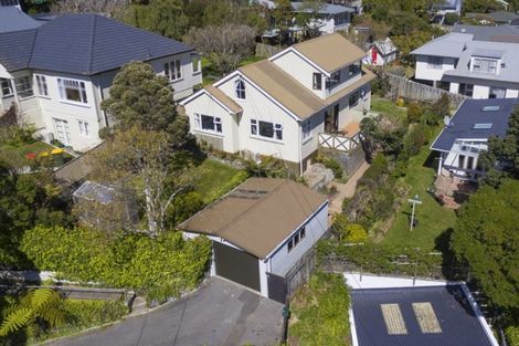 Photo of property in 4 Aplin Terrace, Ngaio, Wellington, 6035