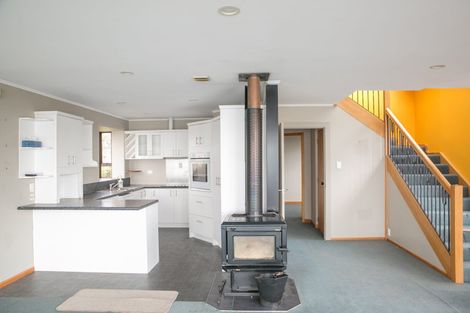 Photo of property in 14 Marine Parade, Bluff, 9814