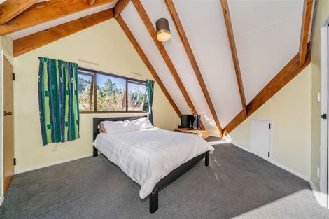 Photo of property in 93 Gemstone Drive, Birchville, Upper Hutt, 5018