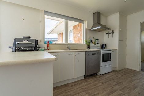 Photo of property in 17 Derrick Road, Kawakawa, 0210