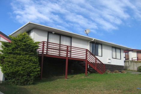 Photo of property in 2 Kivell Street, Ranui, Porirua, 5024