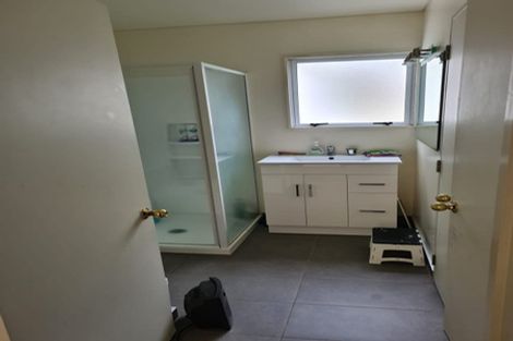 Photo of property in 2/79 Mountbatten Avenue, Hillcrest, Auckland, 0627