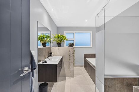 Photo of property in 101 Mount Albion Rise, Taupaki, Henderson, 0782