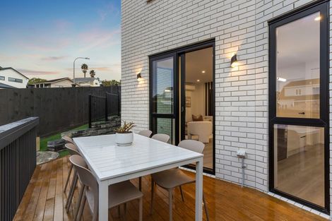 Photo of property in 14a Altair Place, Windsor Park, Auckland, 0632