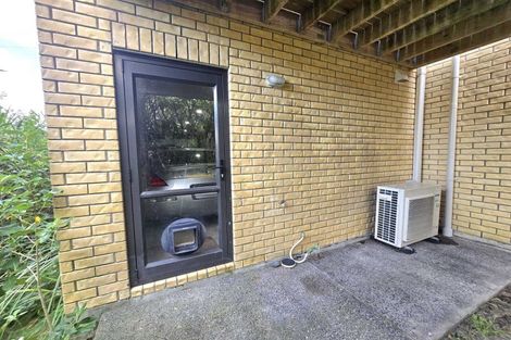 Photo of property in St Claire Village, 80/172 Mcleod Road, Te Atatu South, Auckland, 0610