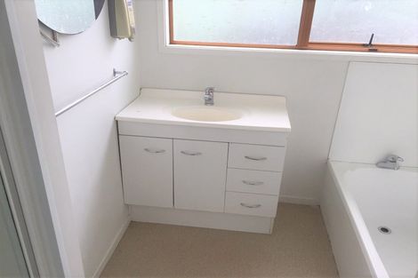 Photo of property in 12 Romilly Court, Papakura, 2110