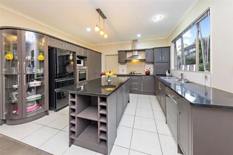 Photo of property in 38 Mission Heights Drive, Flat Bush, Auckland, 2016