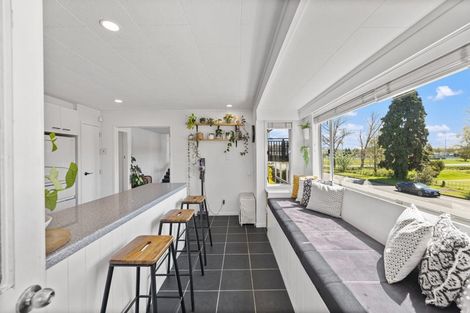 Photo of property in 121 Tauhara Road, Tauhara, Taupo, 3330