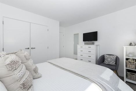 Photo of property in 39 Kotiate Street, Papamoa Beach, Papamoa, 3118