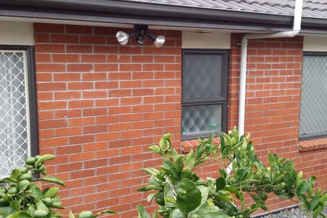 Photo of property in 80 Glenveagh Park Drive, Weymouth, Auckland, 2103