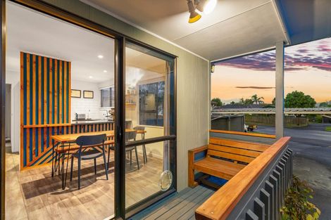 Photo of property in 2/239 Waitemata Drive, Ranui, Auckland, 0612