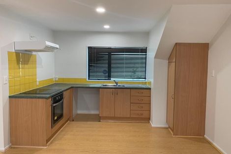 Photo of property in 1/1 Melview Place, New Lynn, Auckland, 0600