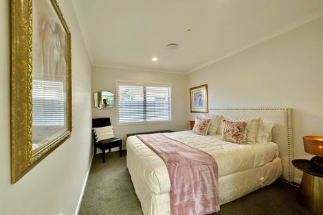 Photo of property in 72 Eriksen Road, Te Awa, Napier, 4110