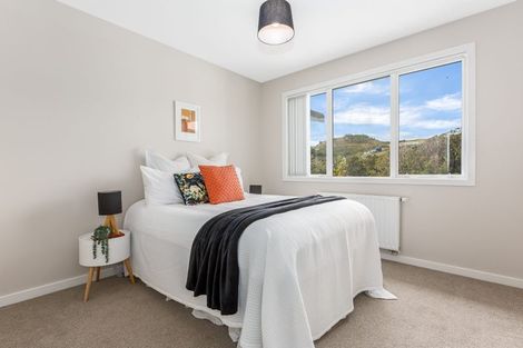 Photo of property in 47a Banks Boulevard, Whitby, Porirua, 5024