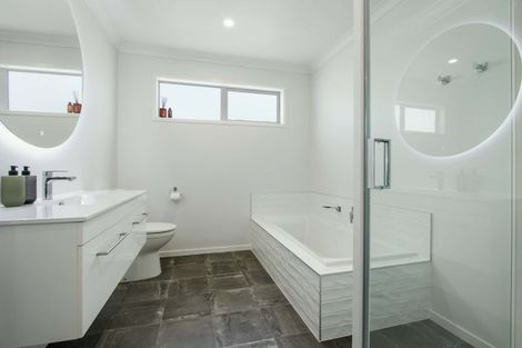 Photo of property in 18 Moet Crescent, Waihi Beach, 3611