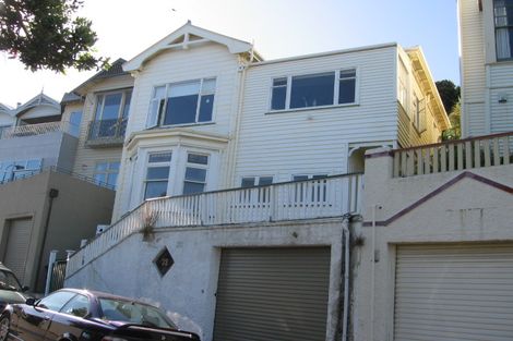 Photo of property in 32 Mcfarlane Street, Mount Victoria, Wellington, 6011
