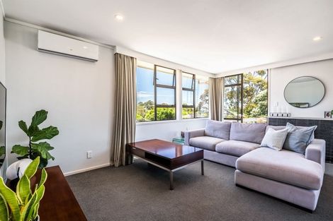 Photo of property in 10 Peter Terrace, Castor Bay, Auckland, 0620