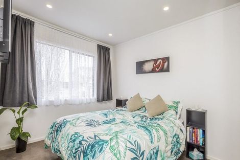 Photo of property in 12/58 Manuroa Road, Takanini, 2112