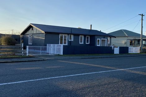 Photo of property in 4 Smith Street, Waimate, 7924