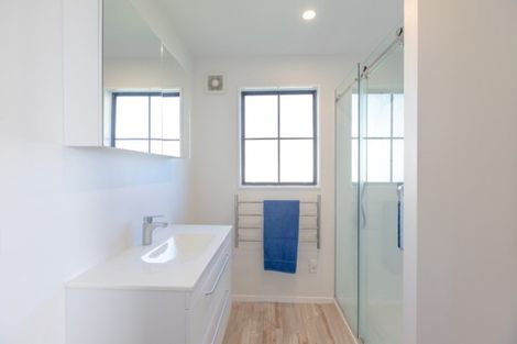 Photo of property in 11 Marne Grove, Waitangirua, Porirua, 5024