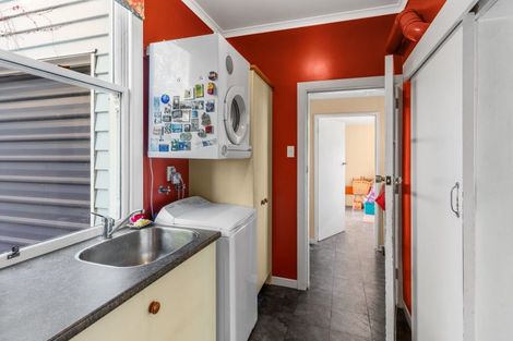 Photo of property in 16 Montpellier Street, Dunedin Central, Dunedin, 9016