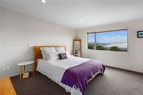 Photo of property in 4 Gennaker Lane, Whitby, Porirua, 5024