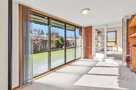 Photo of property in 27 Lochee Road, Upper Riccarton, Christchurch, 8041