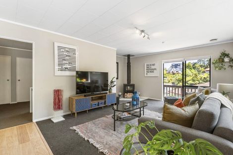 Photo of property in 2/59 Topliss Drive, Northcross, Auckland, 0632