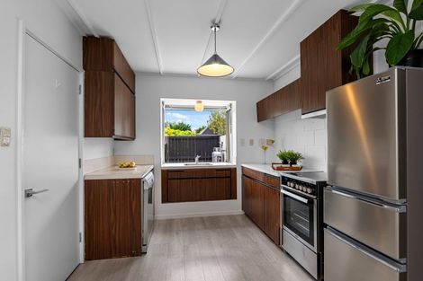 Photo of property in 2/7 Highgate Avenue, Merivale, Christchurch, 8014