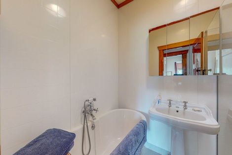 Photo of property in 114 Hubbard Road, Paeroa, 3674