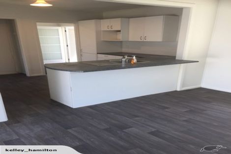 Photo of property in 51a Gloucester Road, Manurewa, Auckland, 2102