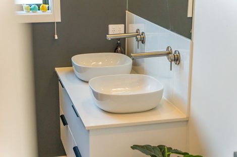 Photo of property in 31 Maunganamu Drive, Wharewaka, Taupo, 3330