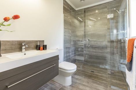 Photo of property in 1 Te Paahi Avenue, Waiuku, 2123