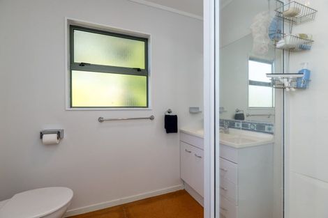 Photo of property in 15a Wharemauku Road, Raumati Beach, Paraparaumu, 5032