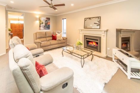 Photo of property in 18 Phoenicia Court, The Gardens, Auckland, 2105