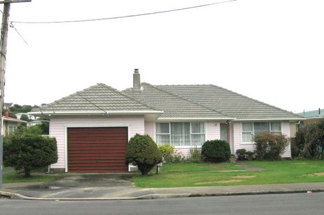Photo of property in 23 Oswald Crescent, Paparangi, Wellington, 6037