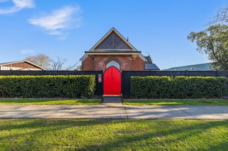 Photo of property in 109 Main North Road, Woodend, 7610