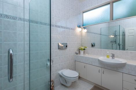 Photo of property in 3/284 Lake Road, Hauraki, Auckland, 0622