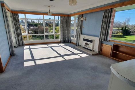 Photo of property in 1 Cashel Street, Waimate, 7924