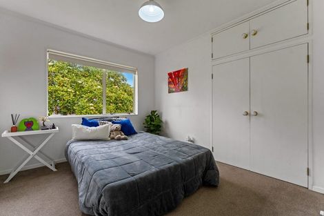 Photo of property in 19 Rosella Grove, Waimauku, 0812