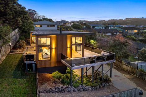 Photo of property in 21 Ariel Place, Snells Beach, 0920