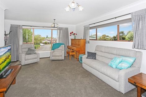 Photo of property in 8 Ashby Place, Pukekohe, 2120
