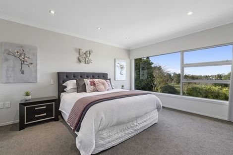 Photo of property in 67 Braid Road, St Andrews, Hamilton, 3200
