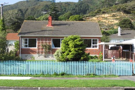 Photo of property in 17 Toomath Street, Naenae, Lower Hutt, 5011
