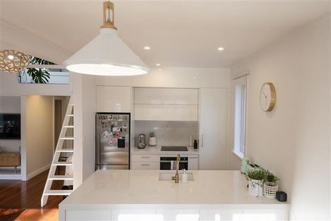 Photo of property in 166 Tasman Street, Mount Cook, Wellington, 6021