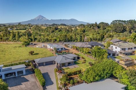 Photo of property in 21b Heta Road, Highlands Park, New Plymouth, 4312