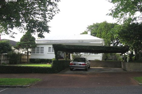 Photo of property in 1-2/10 Inverary Avenue, Epsom, Auckland, 1023