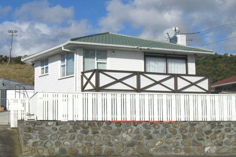 Photo of property in 92 Driver Crescent, Cannons Creek, Porirua, 5024